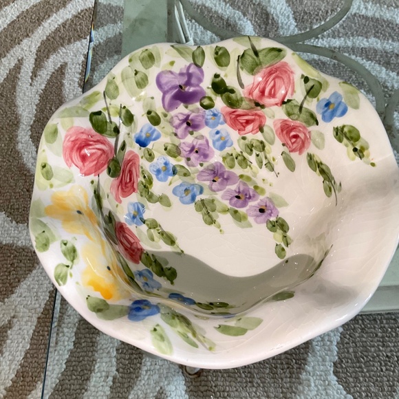 Fluted Bowl Jardine by Tabletops Unlimited - Picture 8 of 8